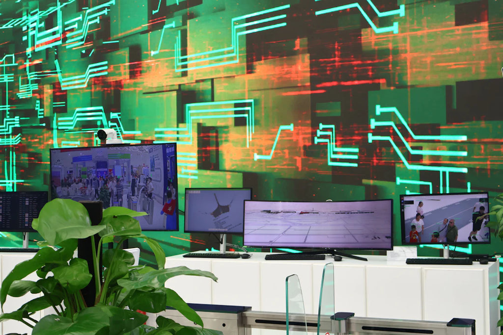 Versatile Video Wall Controllers for Optimal Display Solutions
