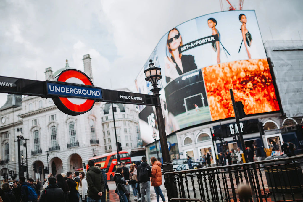 Enhancing Corporate Spaces with Video Wall Controllers